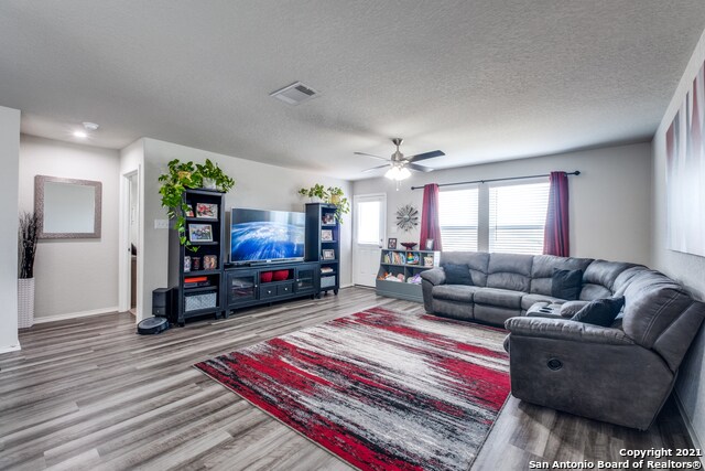 Building Photo - 31588 Bard Ln