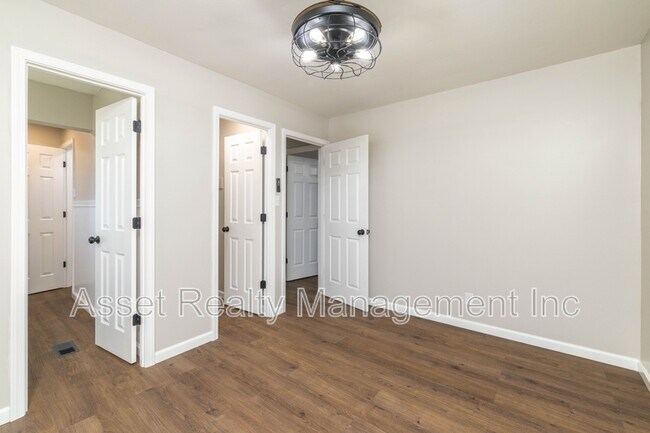 Building Photo - 4821 Gettysburg Rd