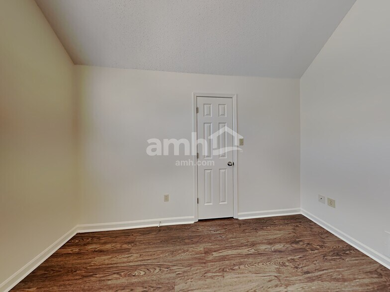 Building Photo - 4343 Shiney Point Cv