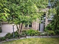 Building Photo - 2708 Trillium Hills Dr
