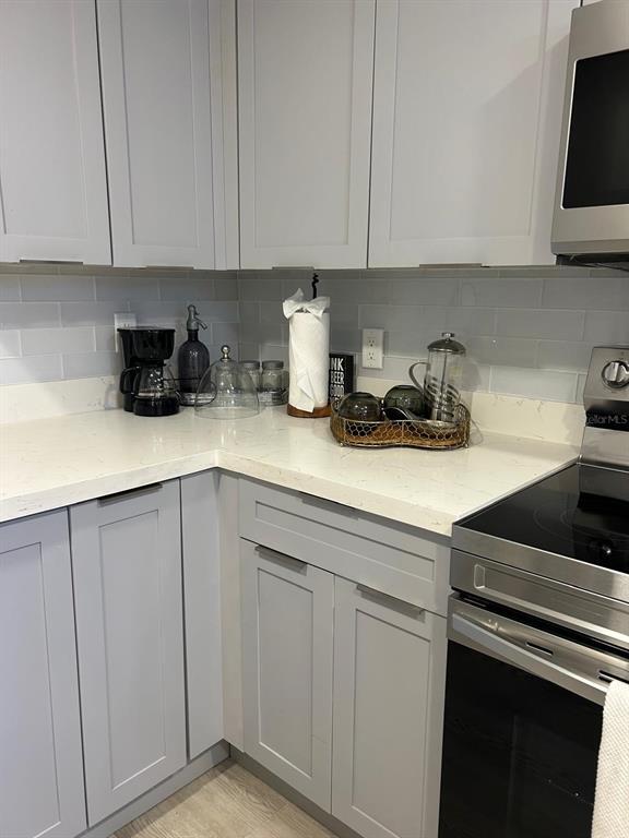 Building Photo - 244 Lexington Dr