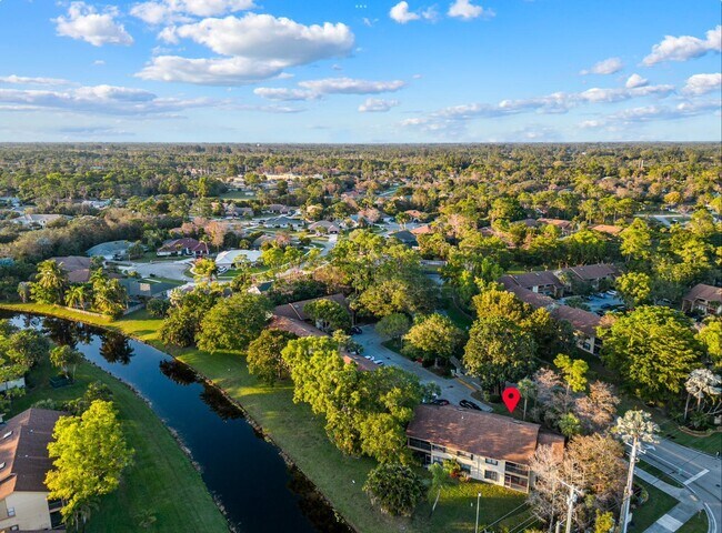 Building Photo - 12950 Dartford Trail