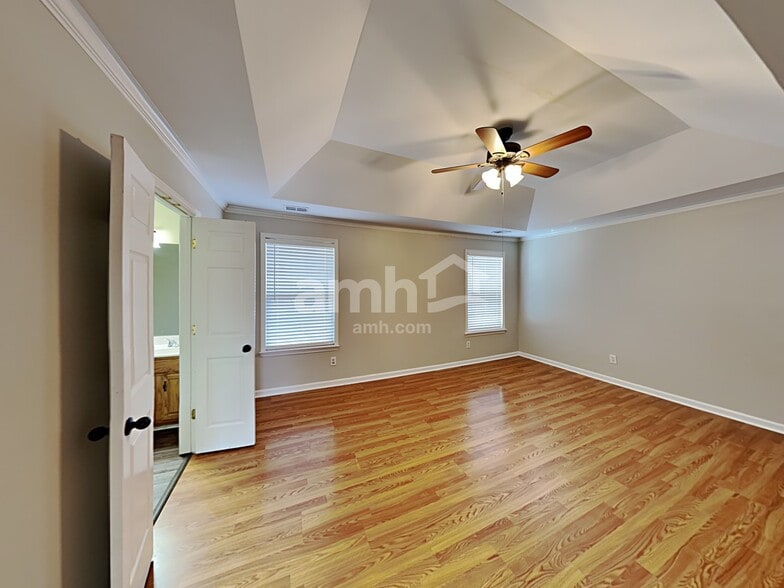 Building Photo - 11412 Leigh Glen Cir