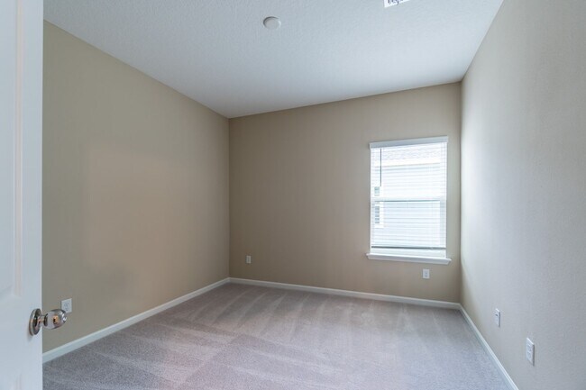 Building Photo - 6343 Morning Blf Dr
