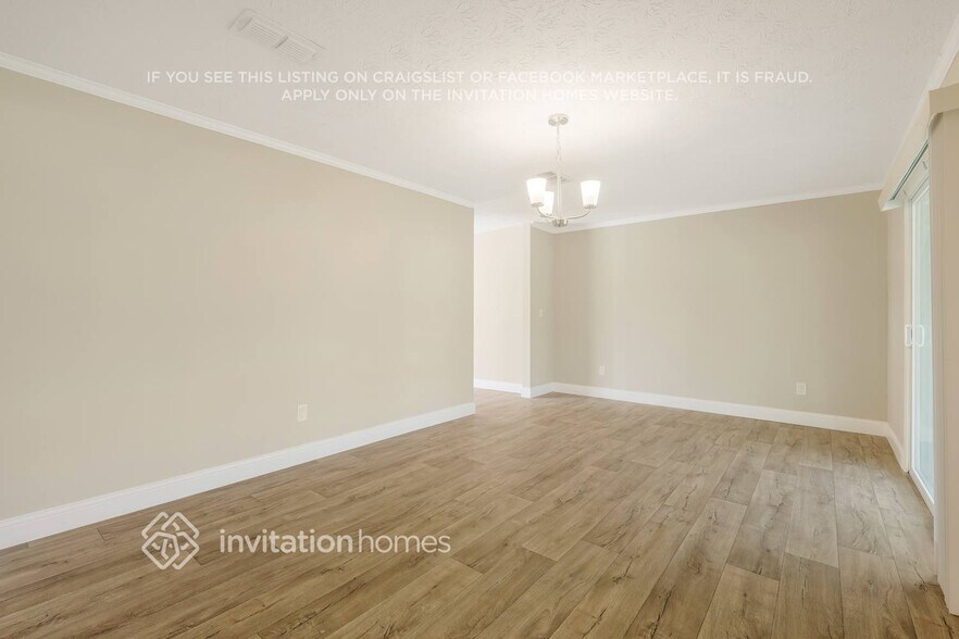 Building Photo - 3537 Fortuna Dr