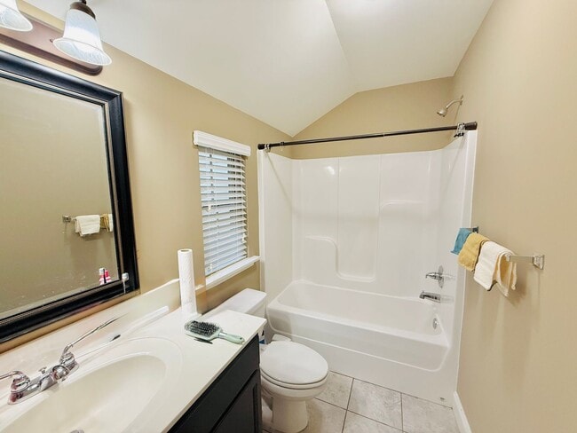 Building Photo - Black Creek Station – Just 8 Minutes from ...