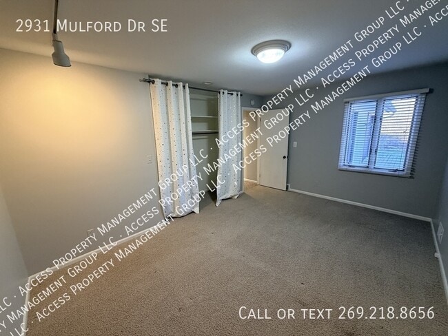 Building Photo - 2931 Mulford Dr SE