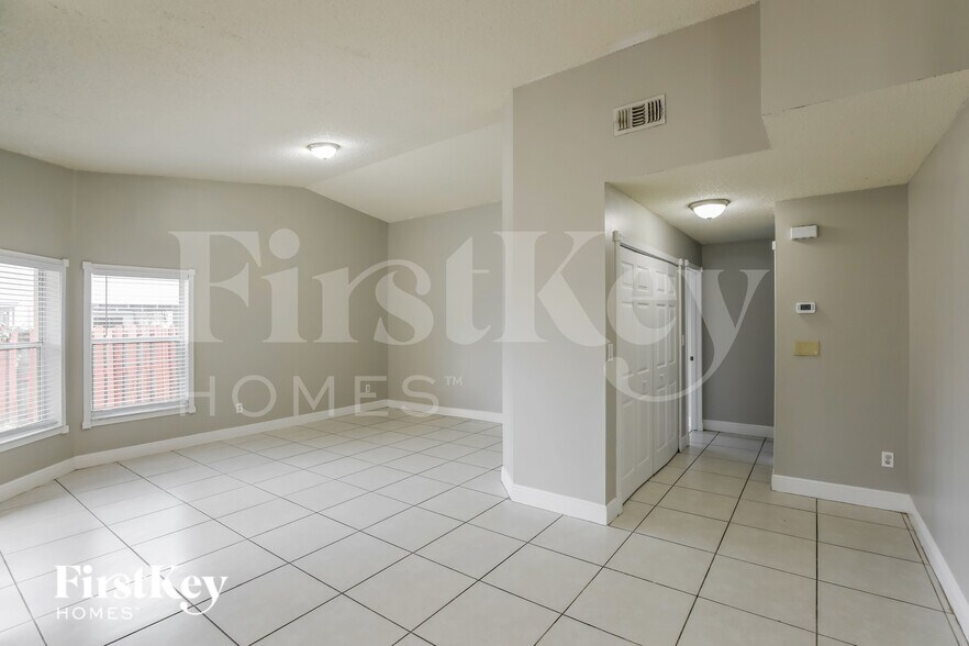 Building Photo - 25024 SW 128th Pl