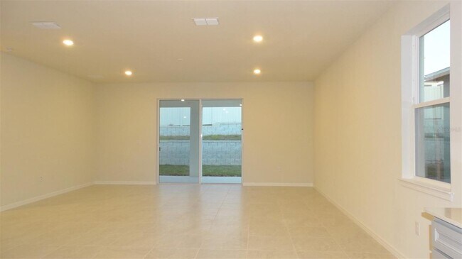 Building Photo - 7641 Syracuse Dr