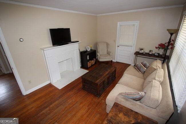 Building Photo - 222 Beechwood Cir