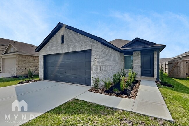 Building Photo - 914 Lago Laceno Ln