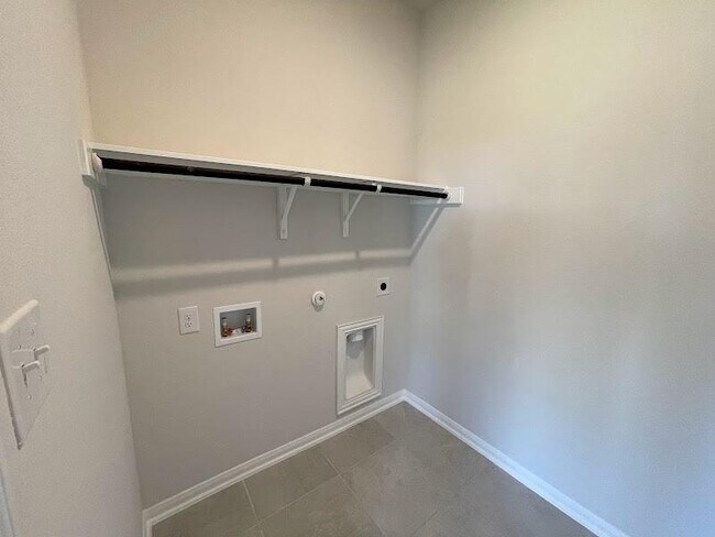 Building Photo - 256 Crystal Brook Dr