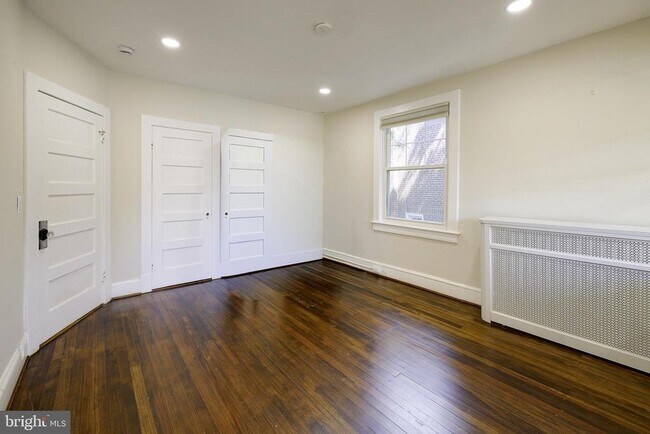 Building Photo - 3712 Garfield St NW