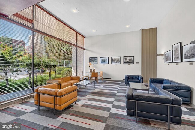 Building Photo - 1711 Massachusetts Ave NW