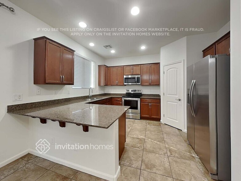 Building Photo - 3387 E Constitution Dr