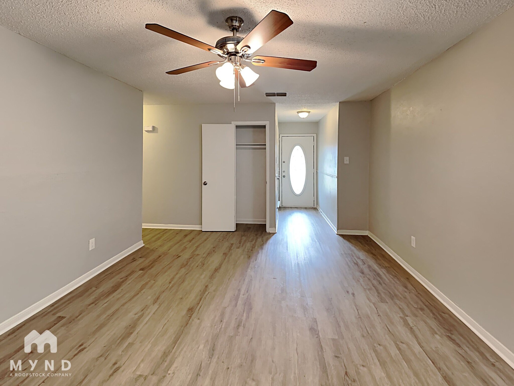 Building Photo - 1203 Thannisch Ct