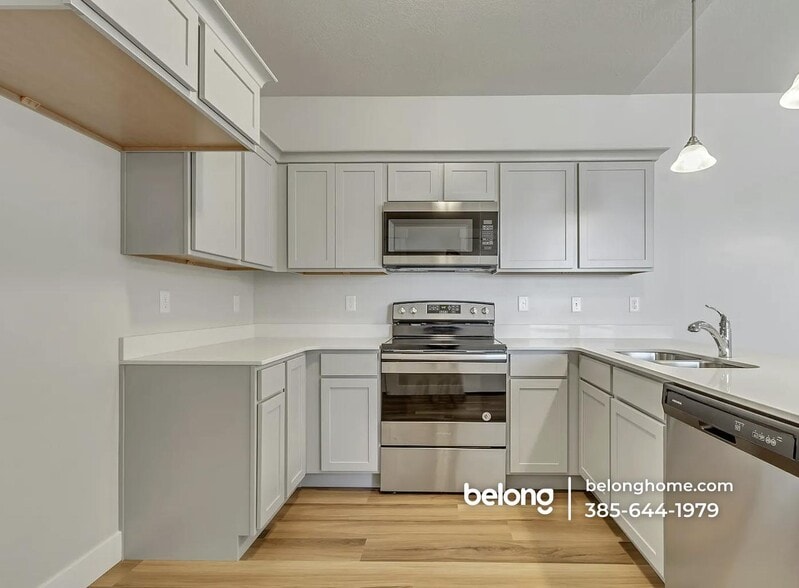 Building Photo - 13221 Dominica Ln