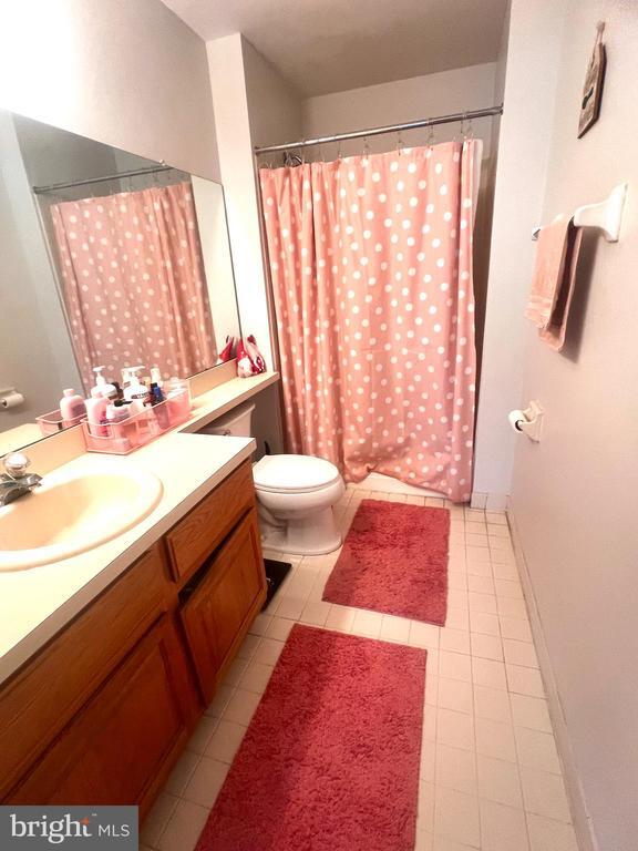 Building Photo - 4003A Saxony Dr