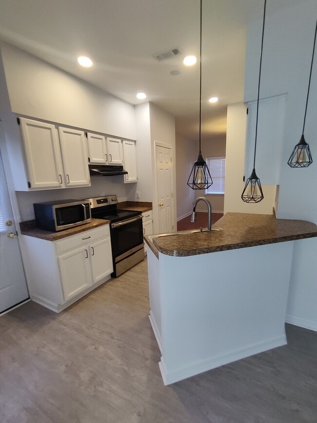 Building Photo - 7828 Littleman Ln