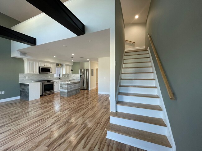 Building Photo - 125 Hillcrest Pl