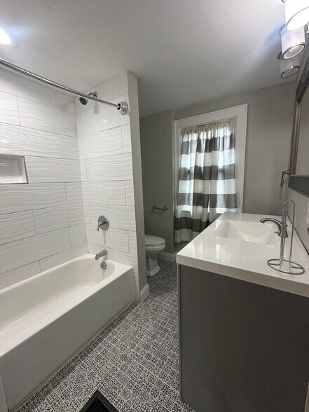 Building Photo - 1288 Linwood Ave