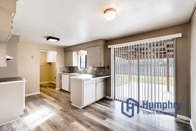 Building Photo - Nice home located off of Cleveland Blvd. near downtown Caldwell