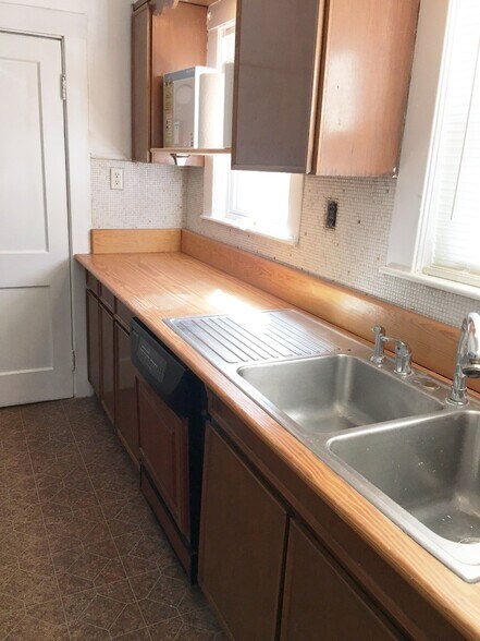 Primary Photo - 231 Corey Rd