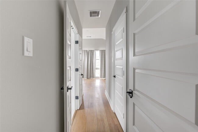 Building Photo - 4220 McKinley St