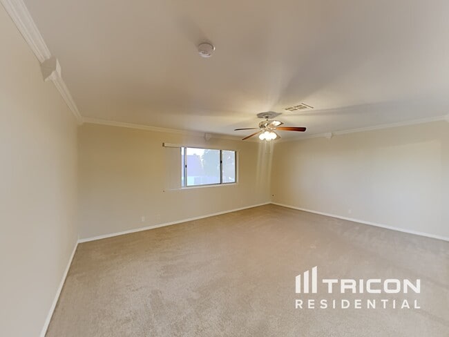 Building Photo - 3746 Terrace Dr