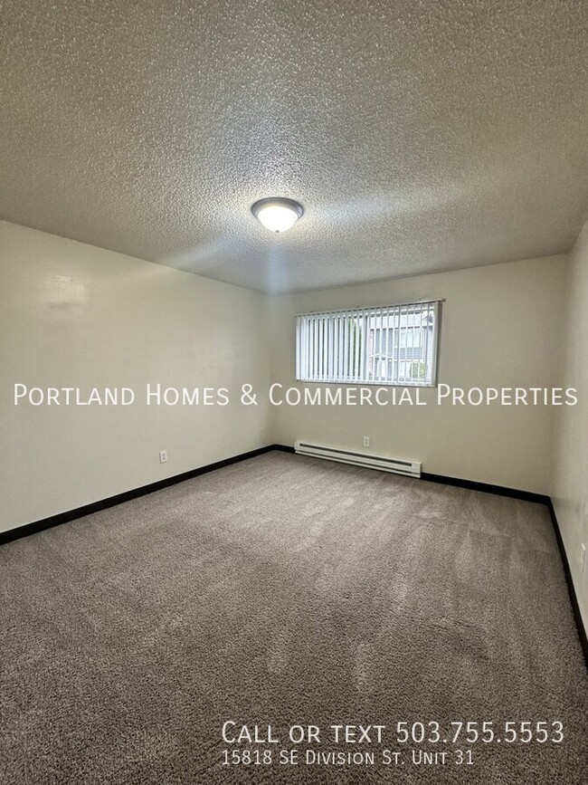 Building Photo - 2 - Bedroom Apartment, Down Stairs, Near T...