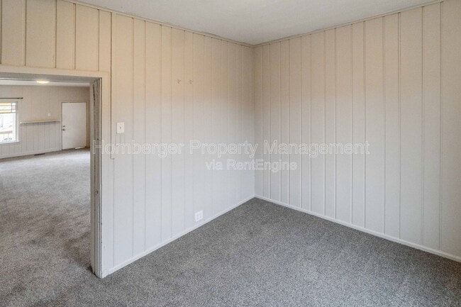 Building Photo - 1809 E 1st Ave