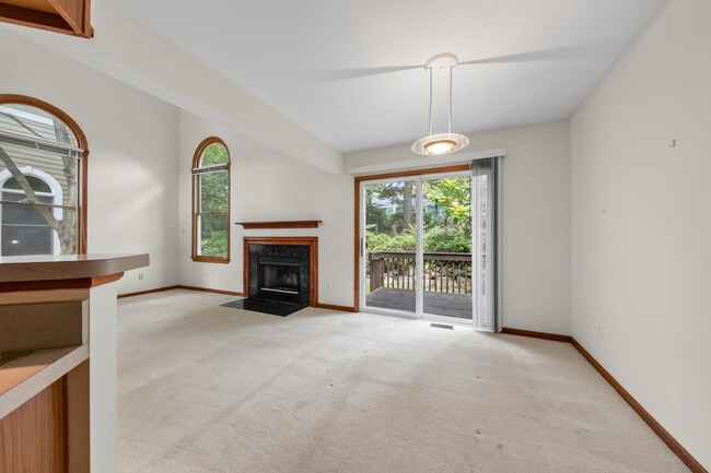 Building Photo - 2445 Mulberry Ct