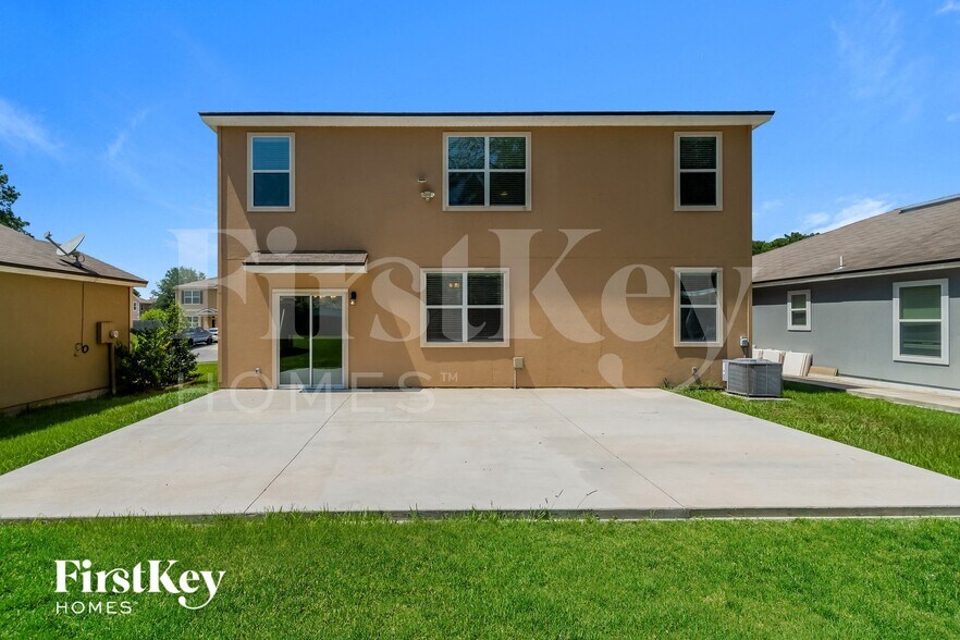 Building Photo - 8058 Brothers Walk Ln