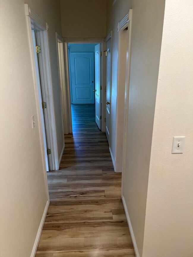 Building Photo - Holly St. - 1307/1309