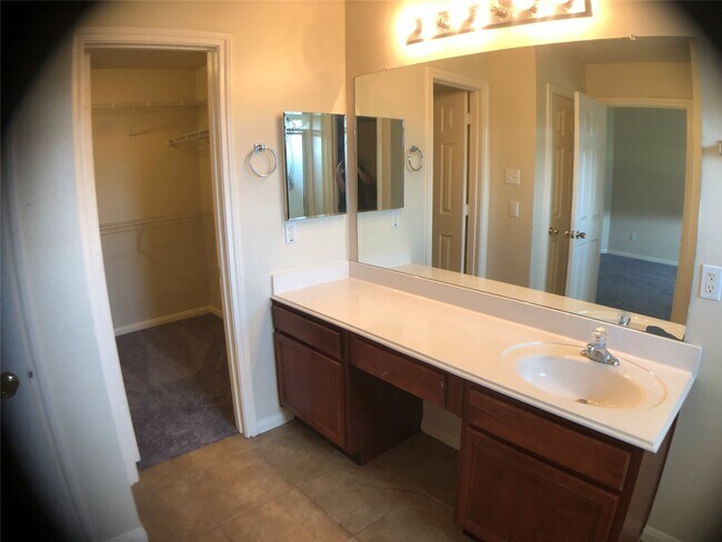 Building Photo - 18442 S Wimbledon Dr