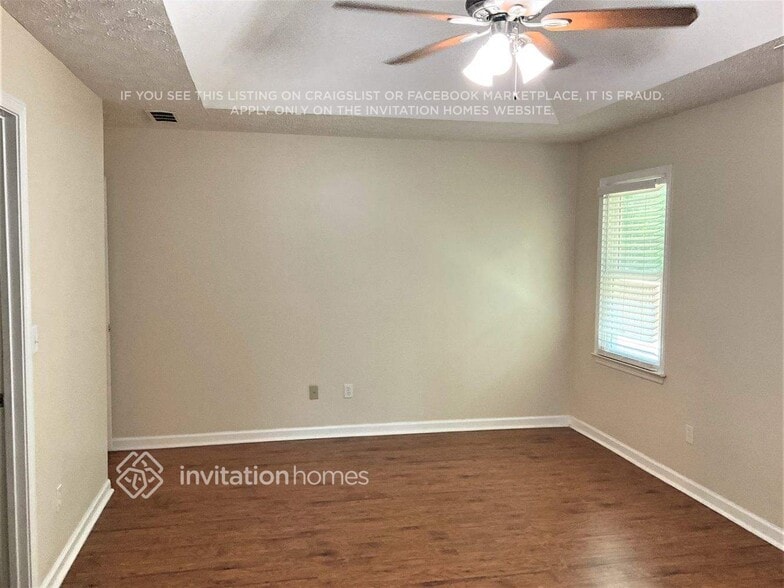 Building Photo - 730 Wilkes Dr