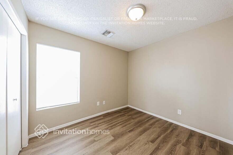 Building Photo - 3029 N Comanche Dr