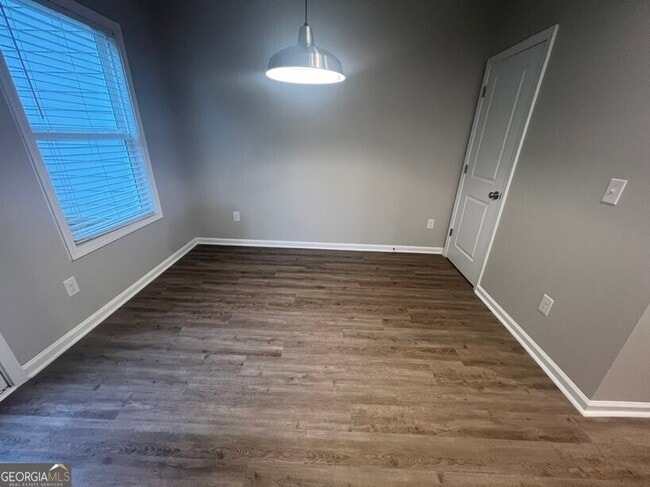 Building Photo - 1571 Bostwick Rd