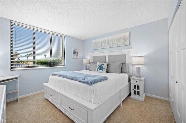 Building Photo - 100 Ocean Trail Way