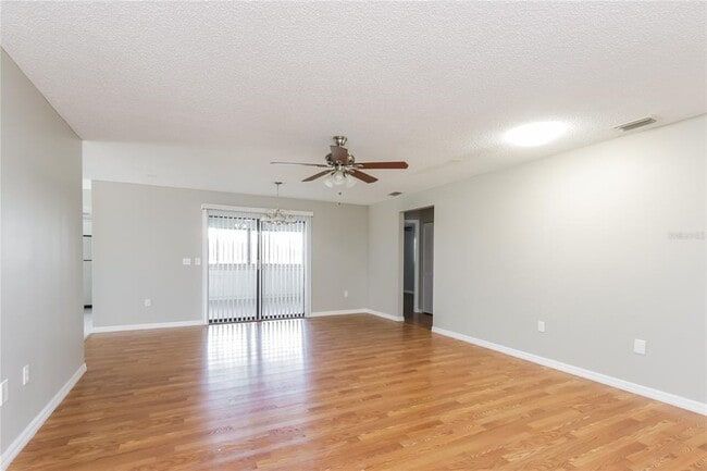 Building Photo - 5801 Pauma Pl
