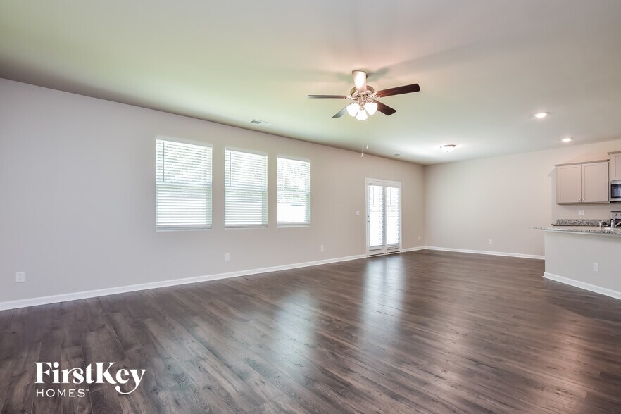 Building Photo - 3521 Lilly Brook Dr