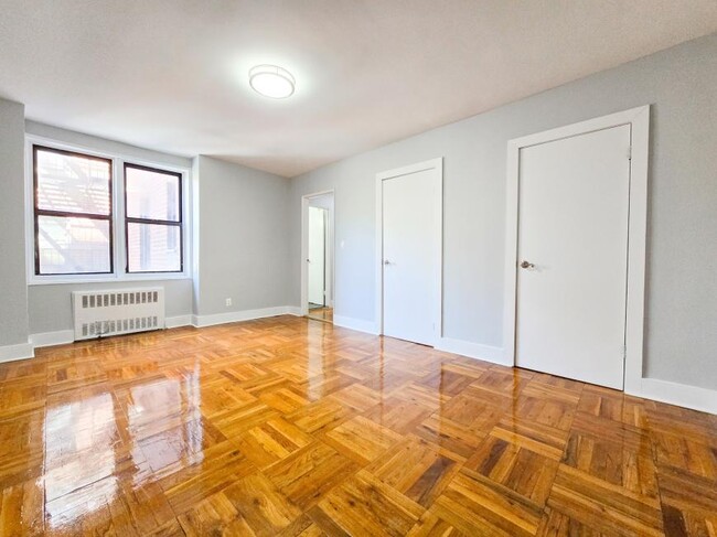 Building Photo - 1 bedroom in YONKERS NY 10705