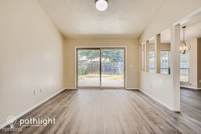 Building Photo - 4 br, 2 bath House - 112 Browning Lane UNIT