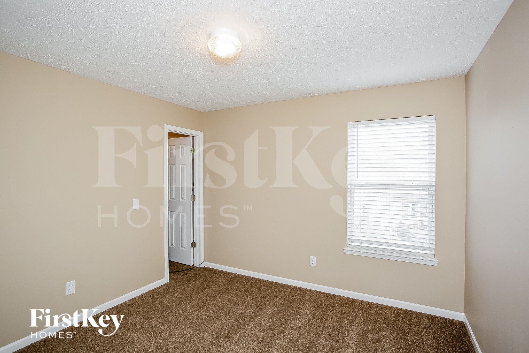 Building Photo - 11749 Gatwick View Dr