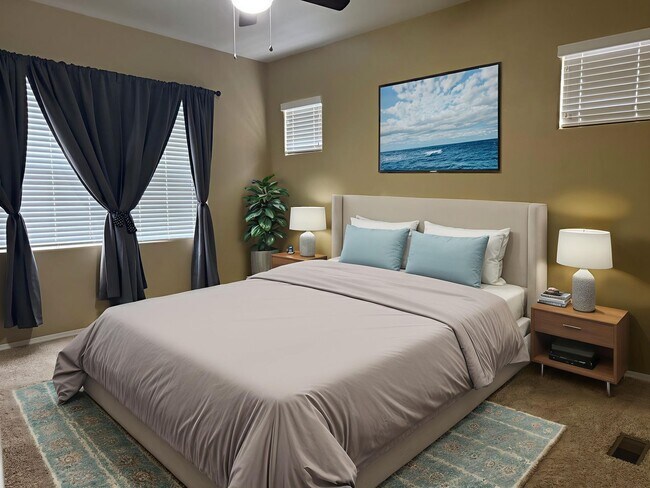 Building Photo - Main level living! 3 bed, 3 bath, 2 car ne...