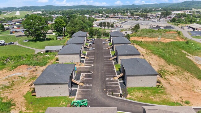Building Photo - B2 Nasim Way