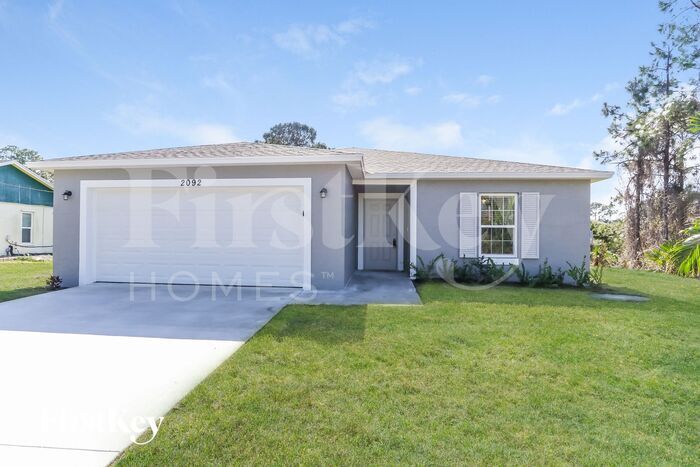 Building Photo - 2092 SW Altman Ave