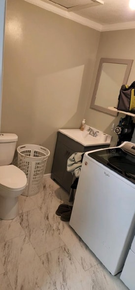 Building Photo - 5164 OH-14