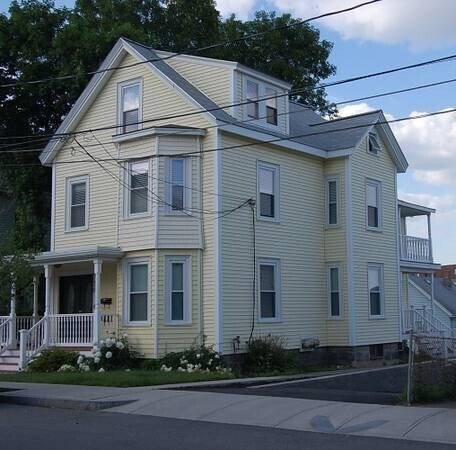 Building Photo - 20 Curtis St