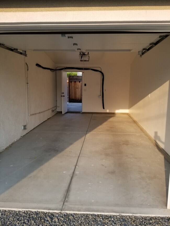 Building Photo - 14874 Acton Dr